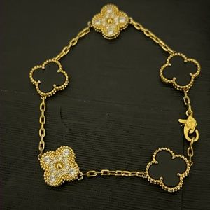 VAN CLEEF & ARPELS 18K Yellow Gold Black Onyx 5 Motifs Vintage Alhambra Bracelet